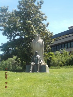 Statuia lui Calouste Gulbenkian