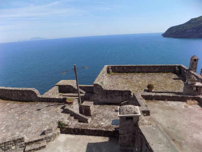 Una dintre terasele castelului